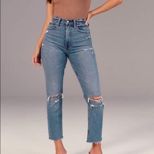 Abercrombie Ultra High Rise Ankle Straight Jeans CURVE LOVE
